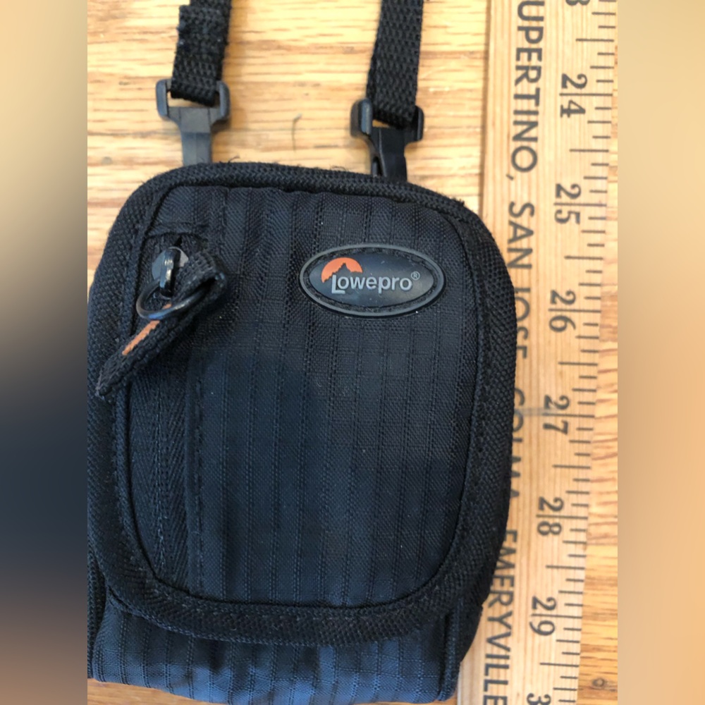 Lowepro Black Compact Camera Pouch - Protective Carry Case